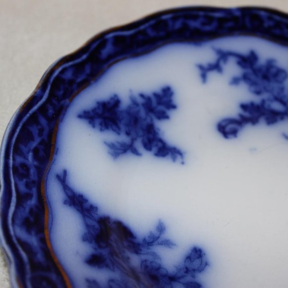 VINTAGE TOURAINE FLOW BLUE TRANSFER WARE SMALL SALAD PLATE 6.5” 21G IMPRESSED - Picture 3 of 5